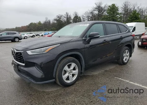 2021 Toyota Highlander L z USA, uszkodzony, nr VIN 5TDCZRBH0MS070708